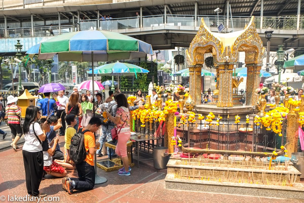 erawan shrine Bangkok